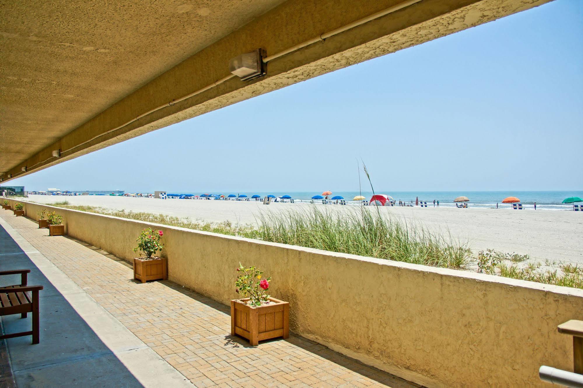 Sands Beach Club Resort Briarcliffe Acres Экстерьер фото